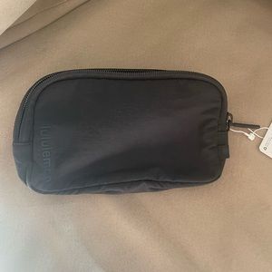 Brand new Lululemon
Mini belt bag in black
